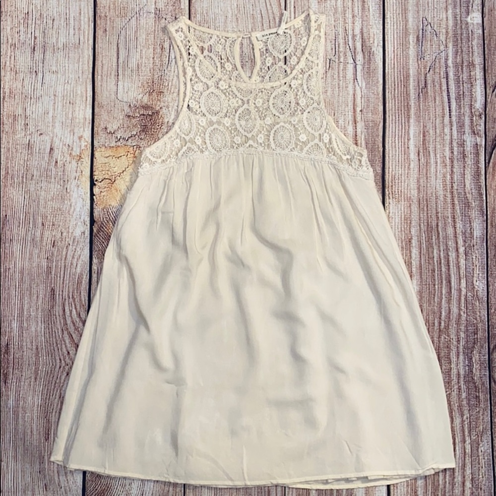 Beautiful White Flowy Dress with Lace Detailing